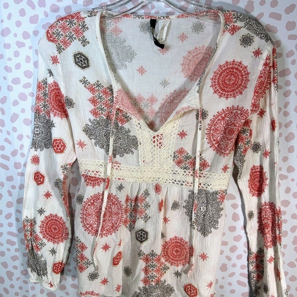 Vintage Y2K‎ Geometric White Babydoll Crochet M Fairy Whimsigoth Long Sleeve Top - Picture 3 of 7